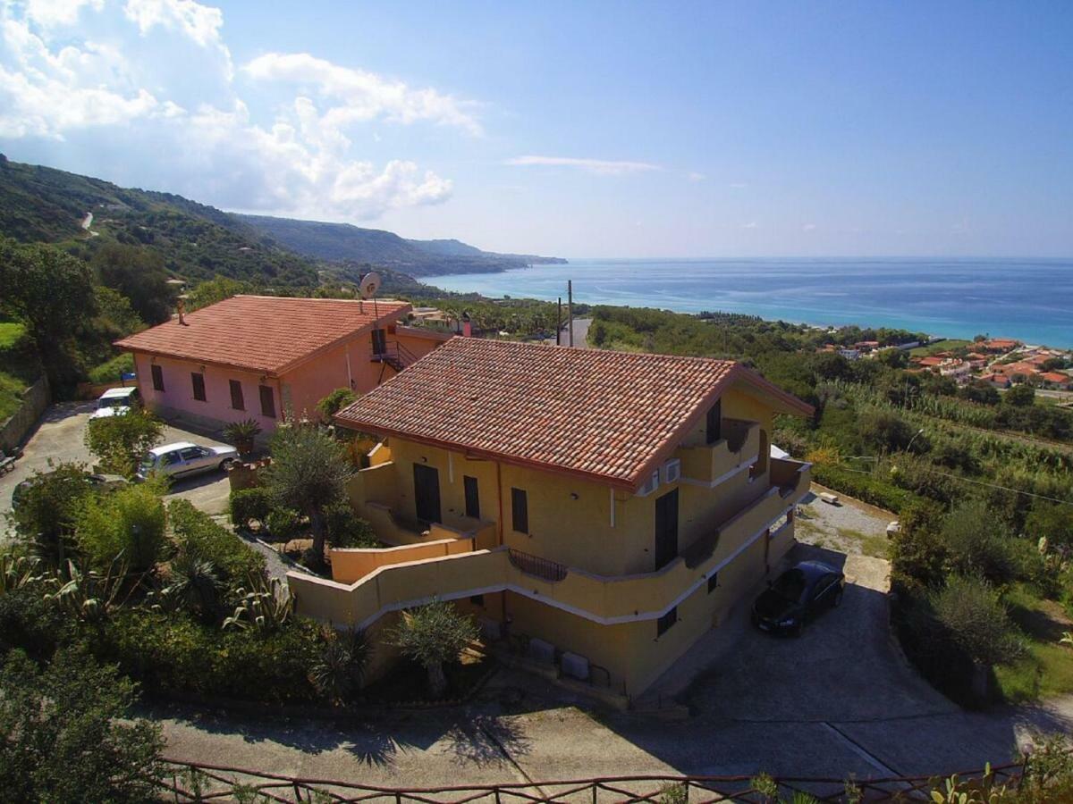 Baciati Dal Sole Daire Zambrone Dış mekan fotoğraf