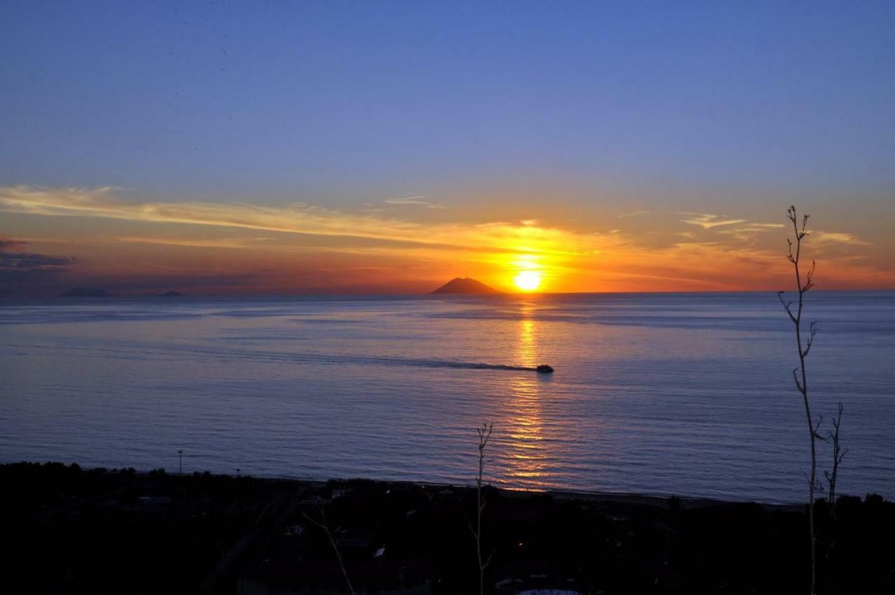 Baciati Dal Sole Daire Zambrone Dış mekan fotoğraf